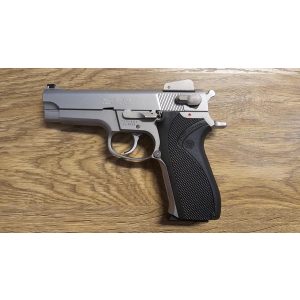 Brukt. Smith&Wesson 5906 stainless