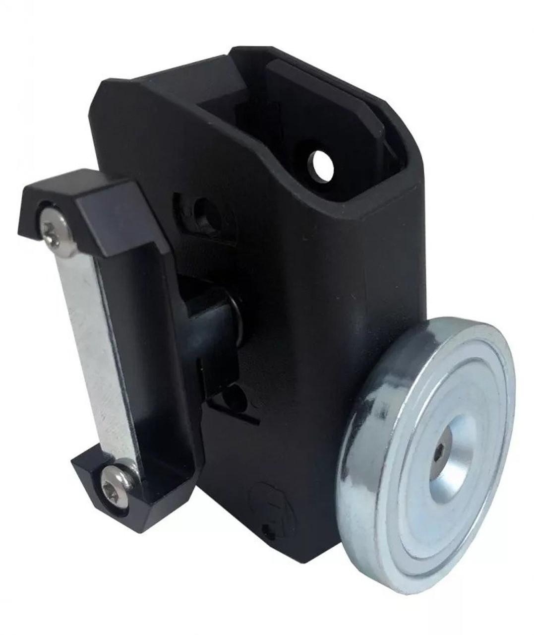 DAA Alpha-XiP Pouch with Magnet, Black