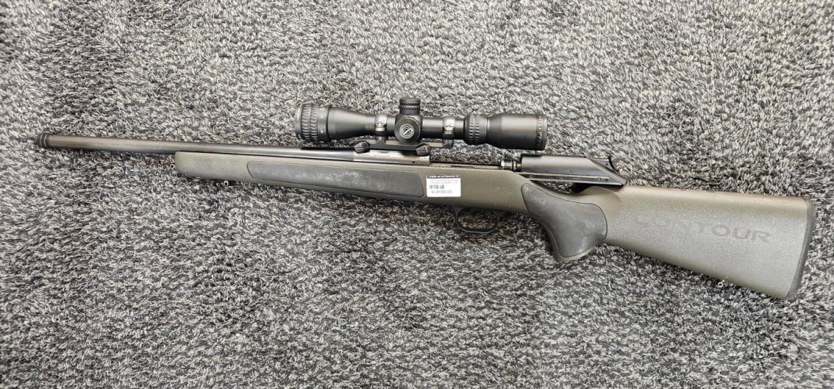 Brukt. Blaser R93 30-06 med montasjer og Hawke 2-7x32